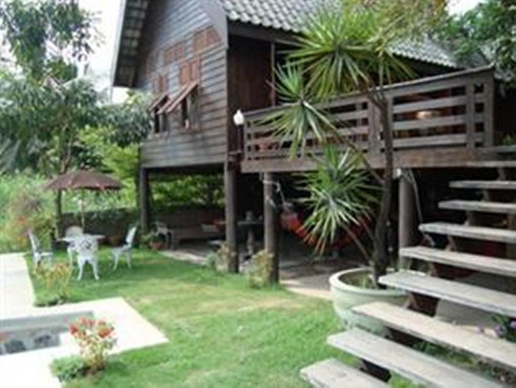Ayothaya Riverside House Ayutthaya Rom bilde